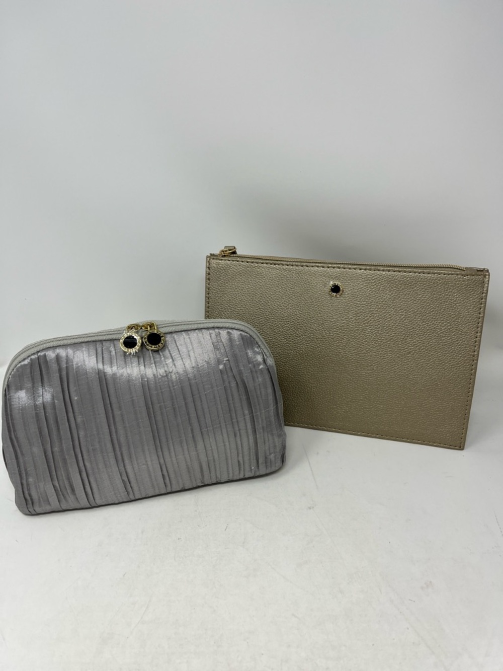 BVLGARI PARFUMS EMIRATES BUNDLE ZIP POUCHES SILVER PLEATED GOLD STRUCTURED NEW